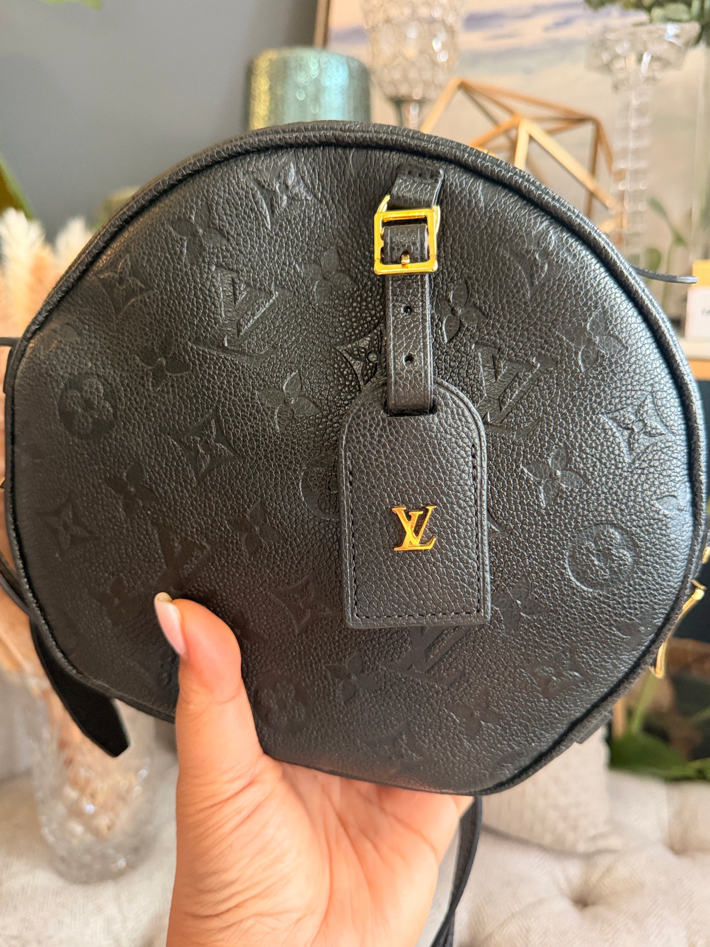 Louis Vuitton Boite Chapeau in Empreinte Noir