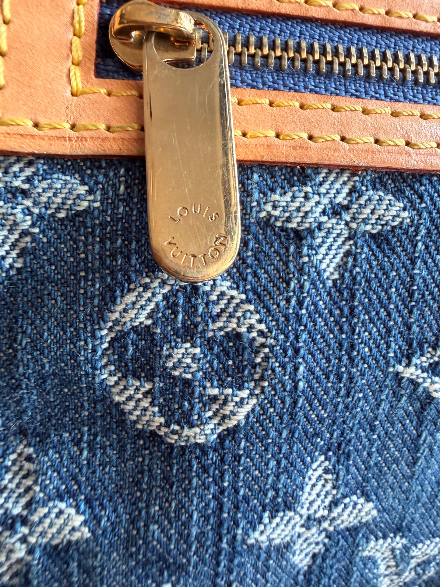 Louis Vuitton Blue Monogram Denim Pochette Plat clutch