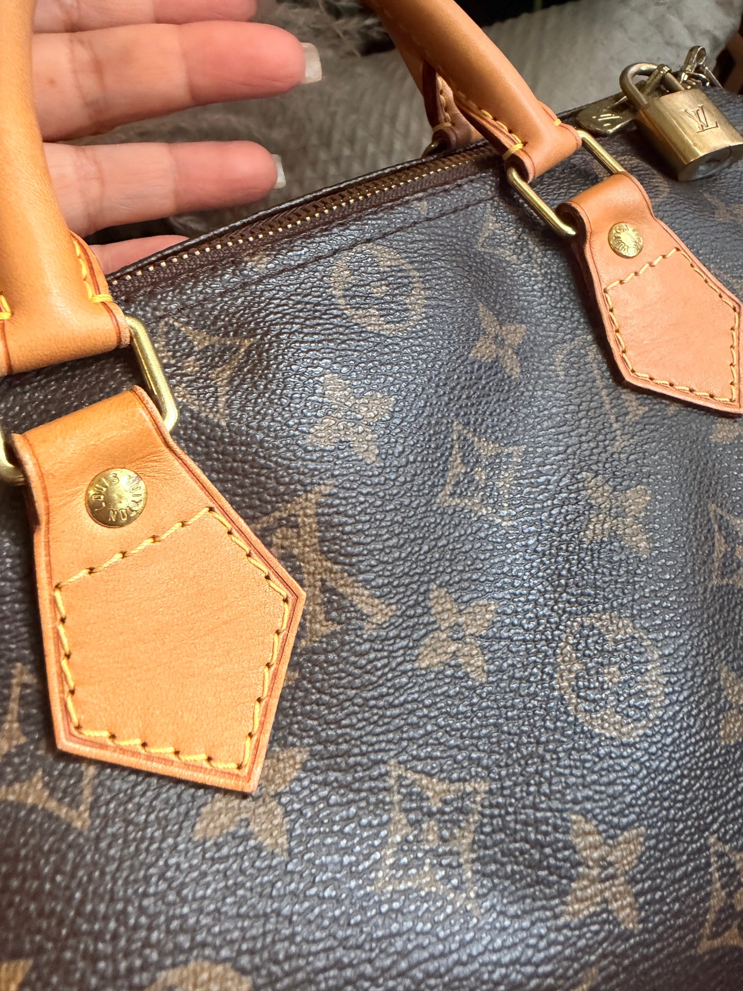 Louis Vuitton Speedy 30 Bandouliere in Monogram