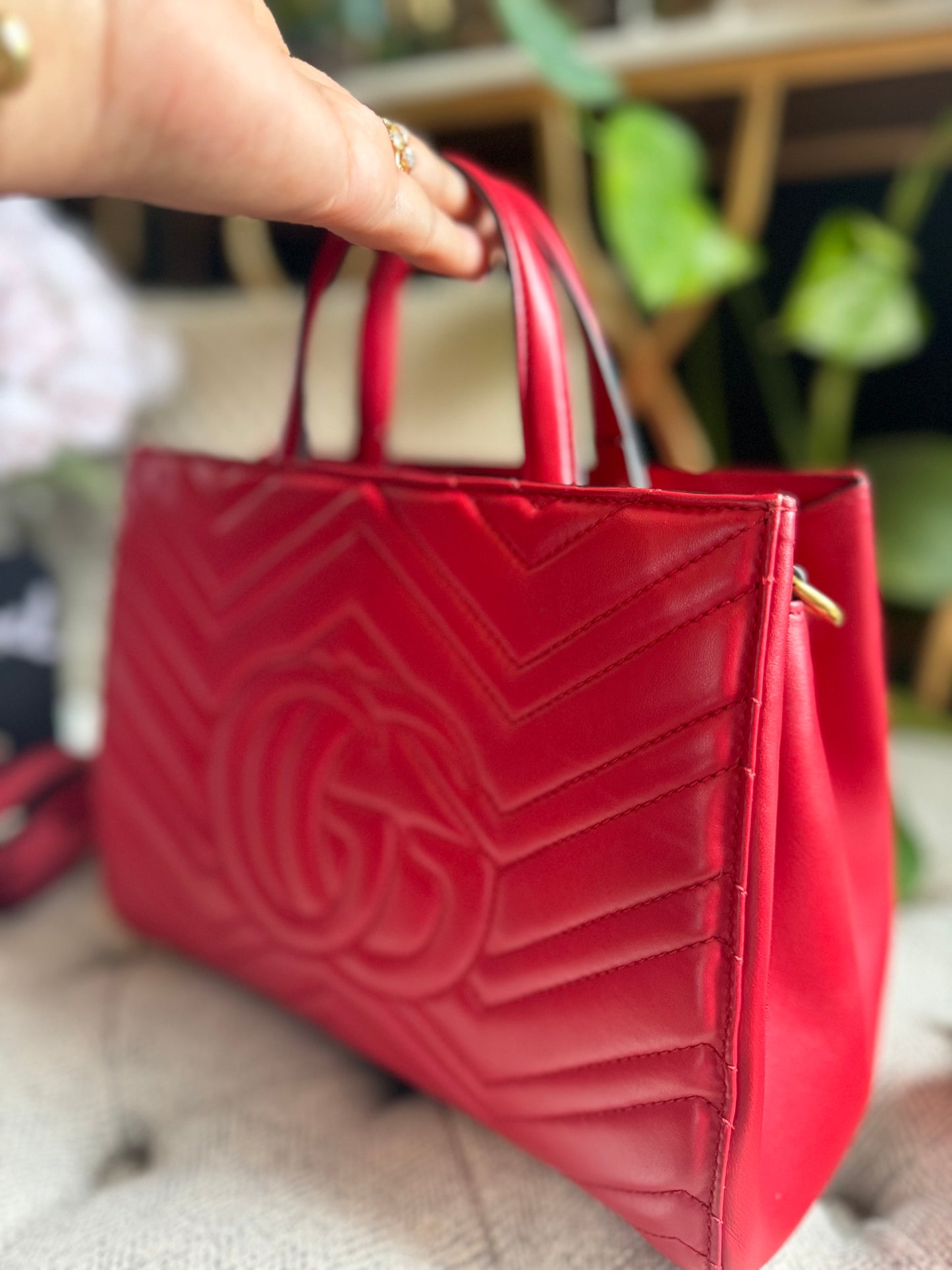 Gucci  Small GG Marmont Matelasse Tote