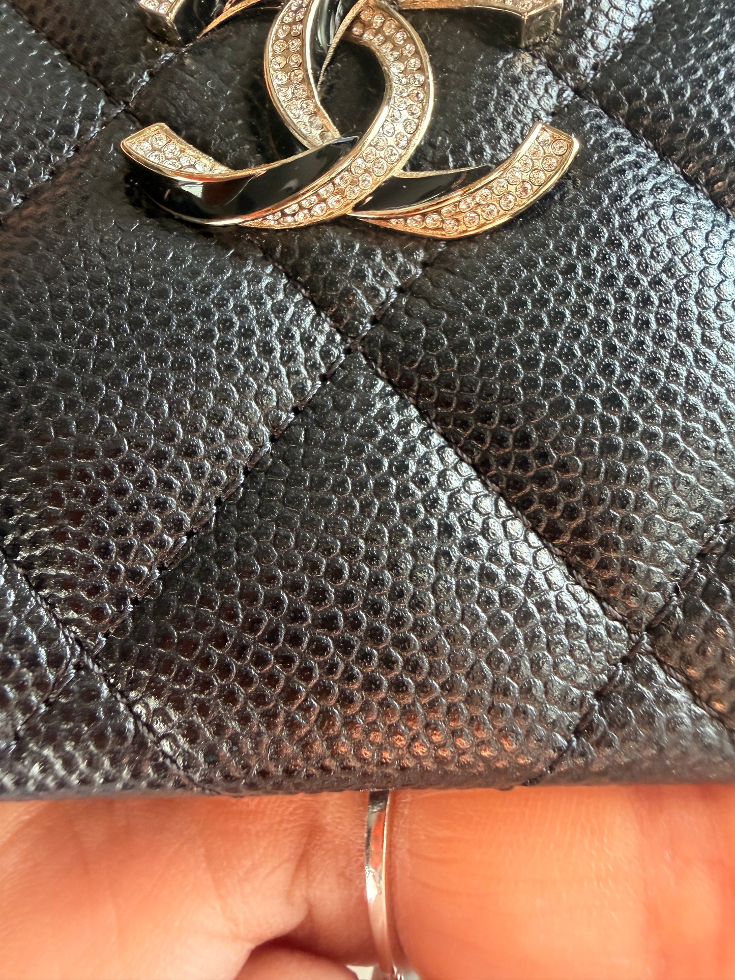 NEW 23S CHANEL Caviar Crystals Card Holder Black BIG Gold CC STRASS Wallet