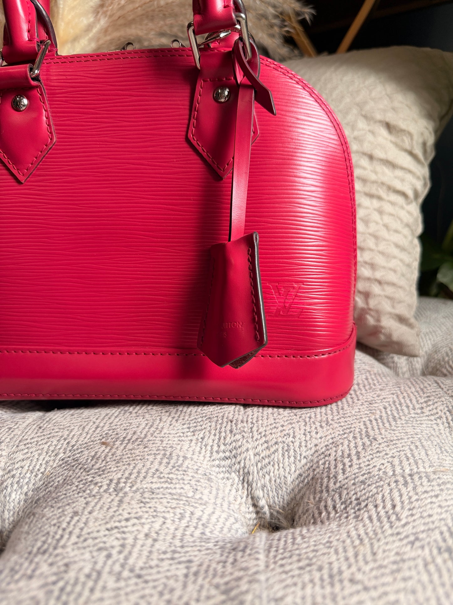Louis Vuitton Alma  BB Epi