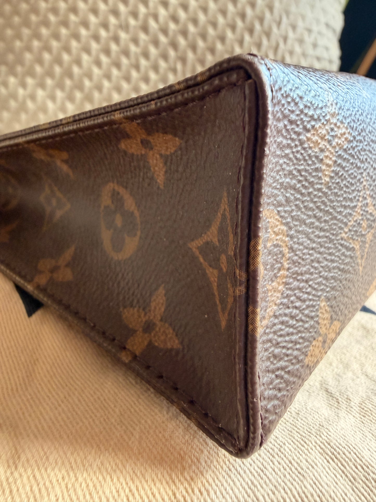 Louis Vuitton Poche Toilette GM