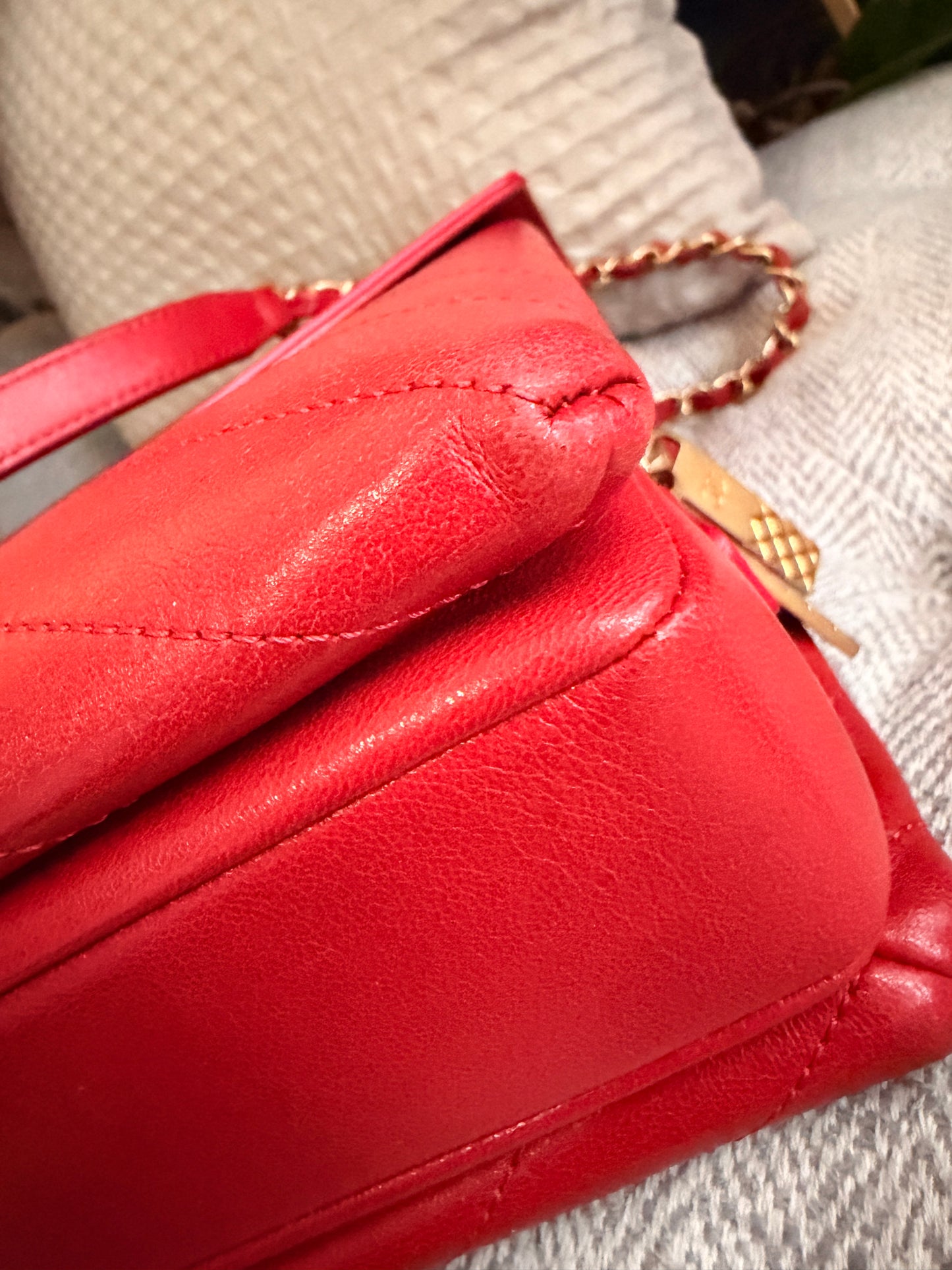 CHANEL Lambskin Chevron Stitched Envelope Flap Bag