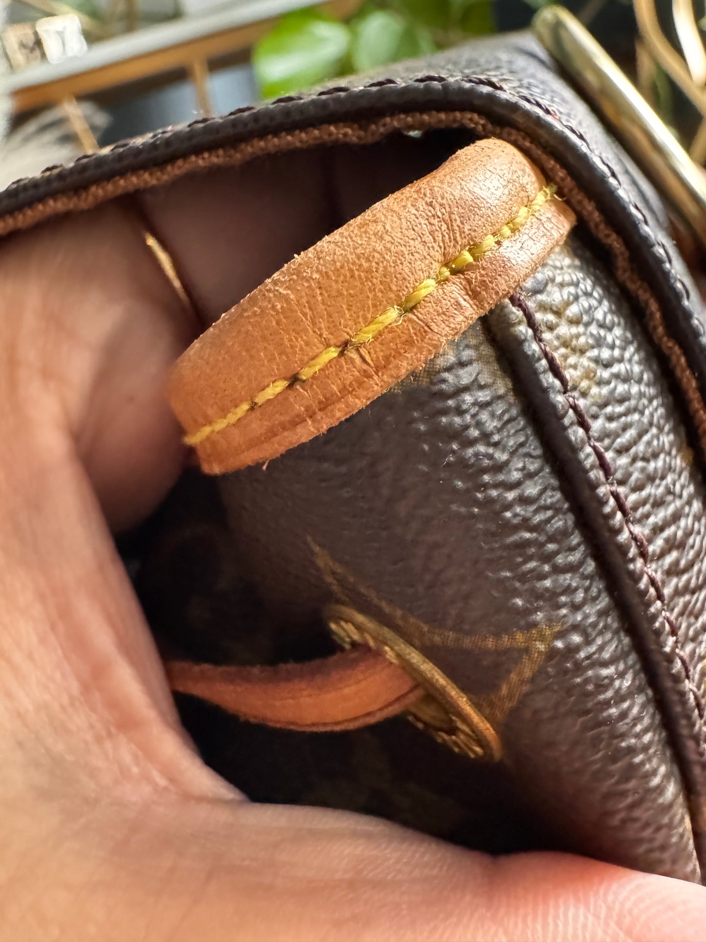 Louis Vuitton Vintage Montsouris GM