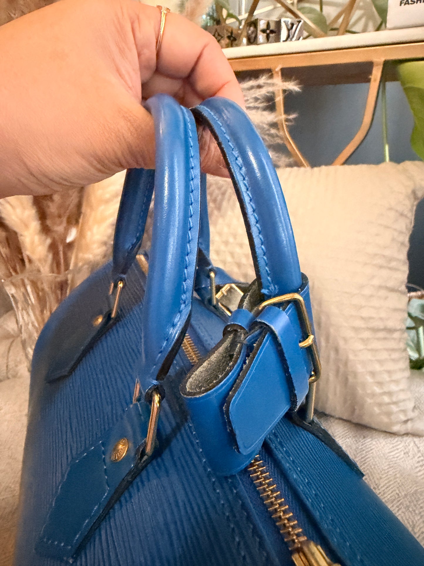 Louis Vuitton Vintage Speedy 25 in Epi Toledo Blue
