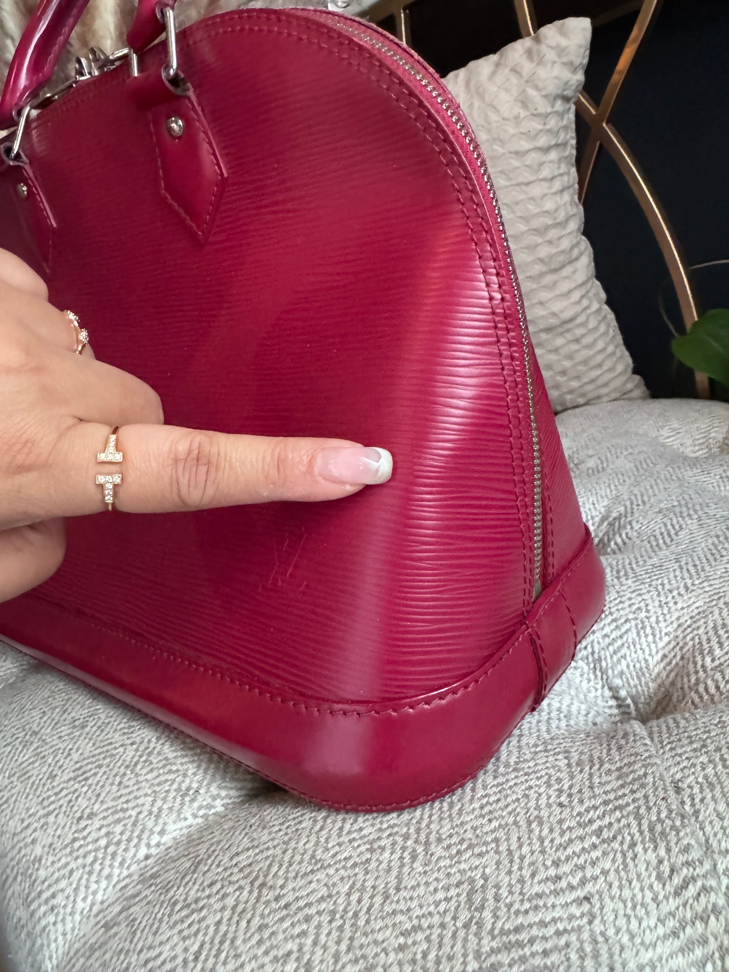 Louis Vuitton Epi Alma PM -New Model (with feet)