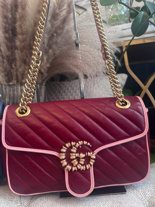 GUCCI Azalea Calfskin Enamel Matelasse Diagonal Small Torchon GG Marmont Shoulder Bag New Cherry Red Wild Rose