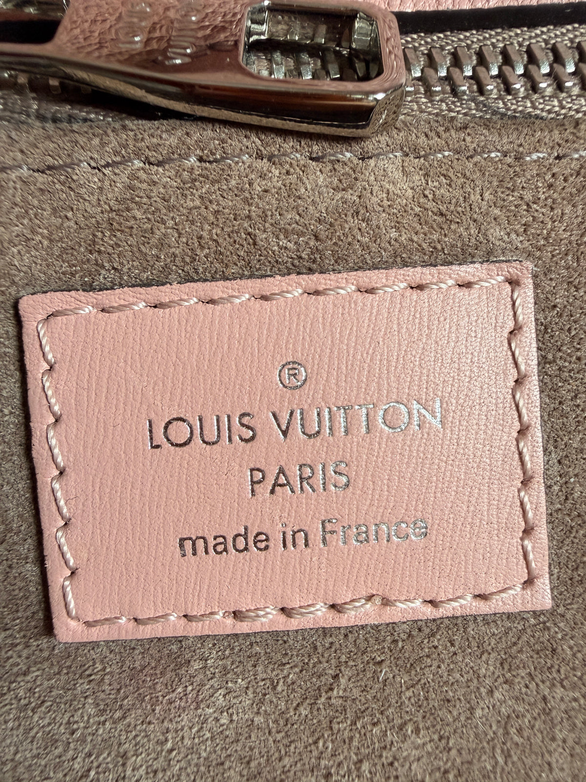 Louis Vuitton W Tote BB