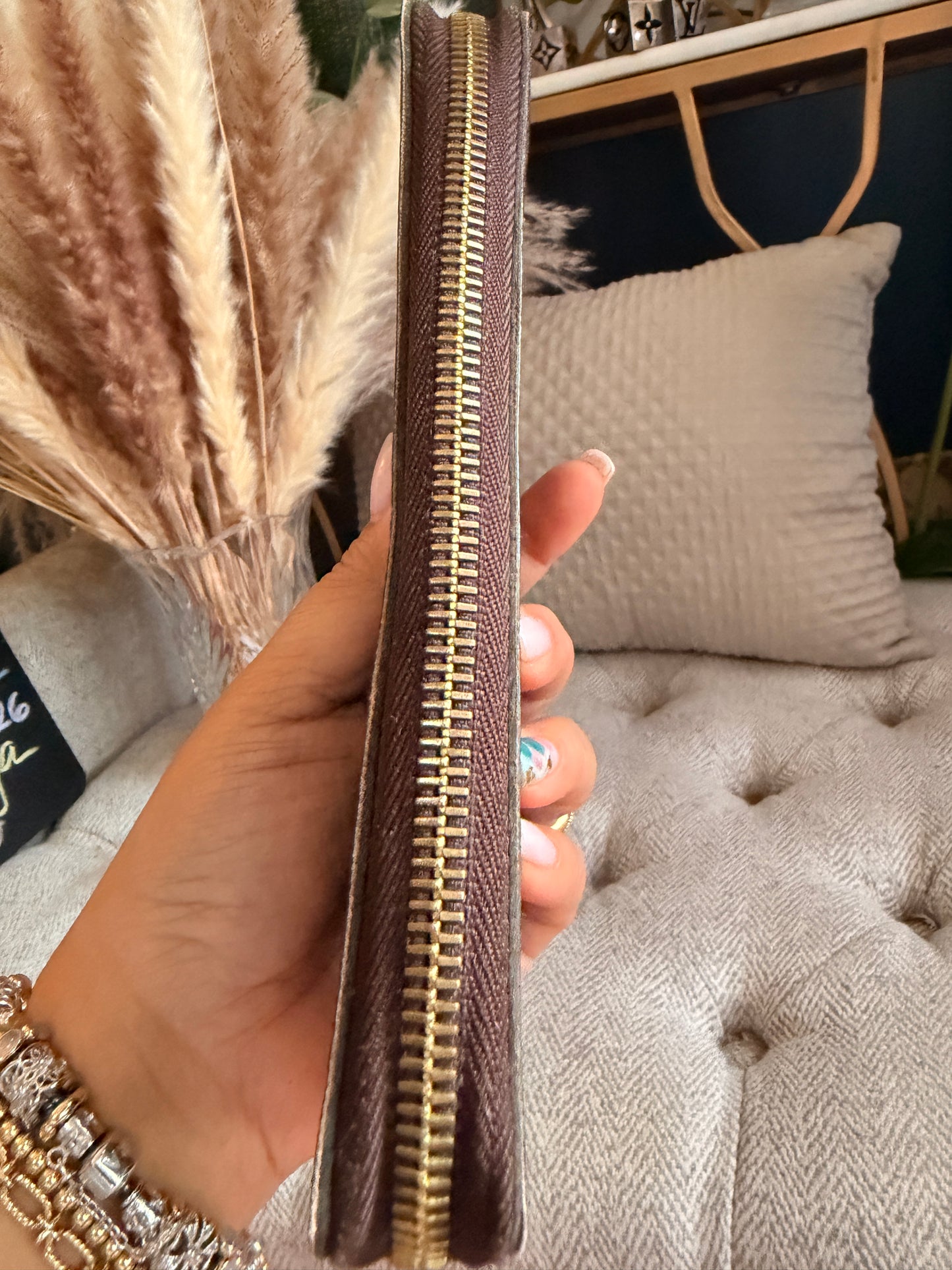 Louis Vuitton Zippy Wallet