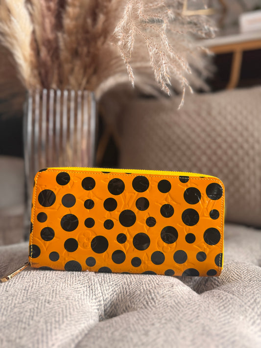 Louis Vuitton Limited Edition Kusama Zippy Wallet in Vernis
