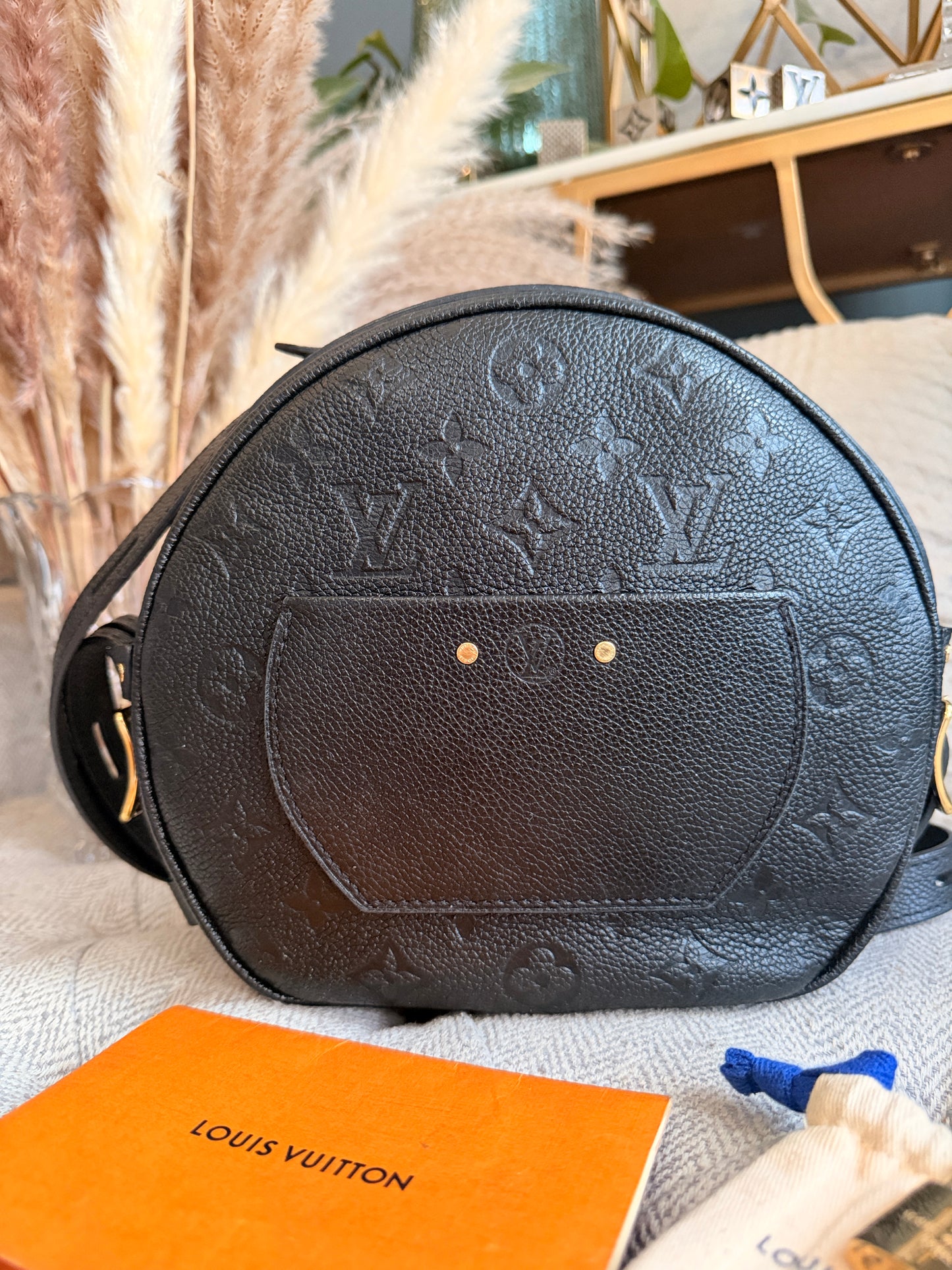 Louis Vuitton Boite Chapeau in Empreinte Noir