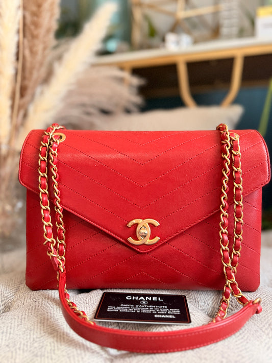 CHANEL Lambskin Chevron Stitched Envelope Flap Bag
