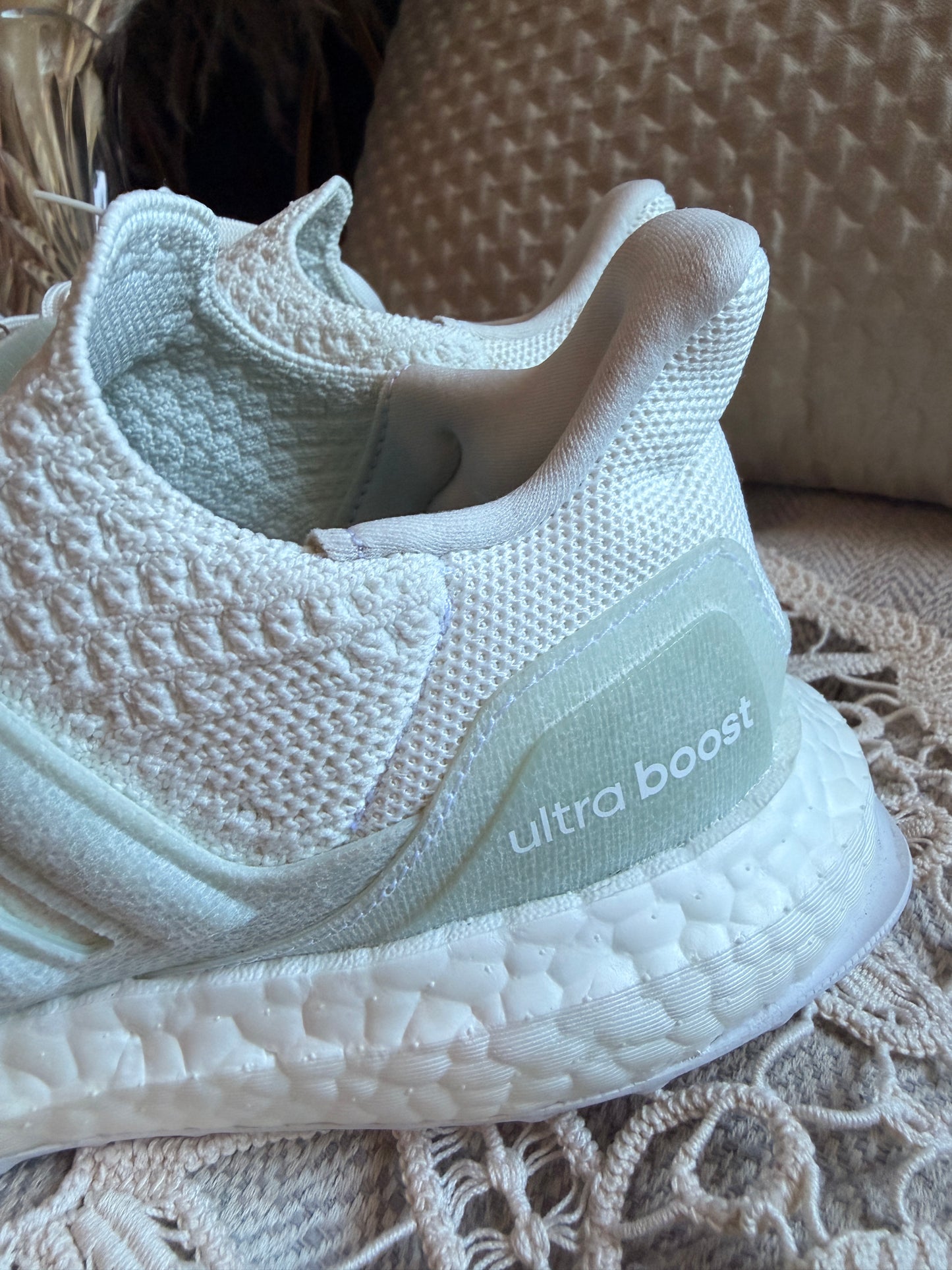 Adidas x Parley Ultraboost 6.0 DNA Non Dyed FZ0250 Men’s 5.5 Women’s 6.5/7