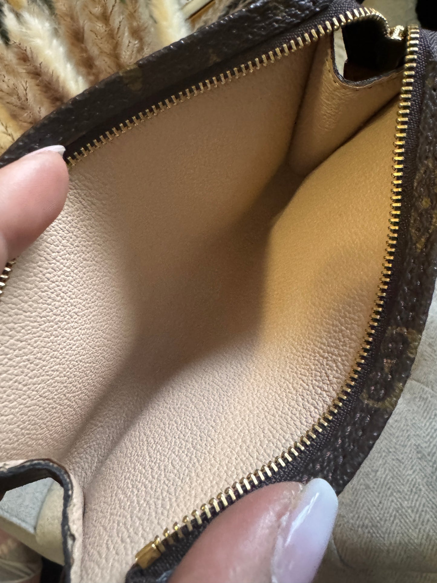 Louis Vuitton Vintage Bucket Pouch