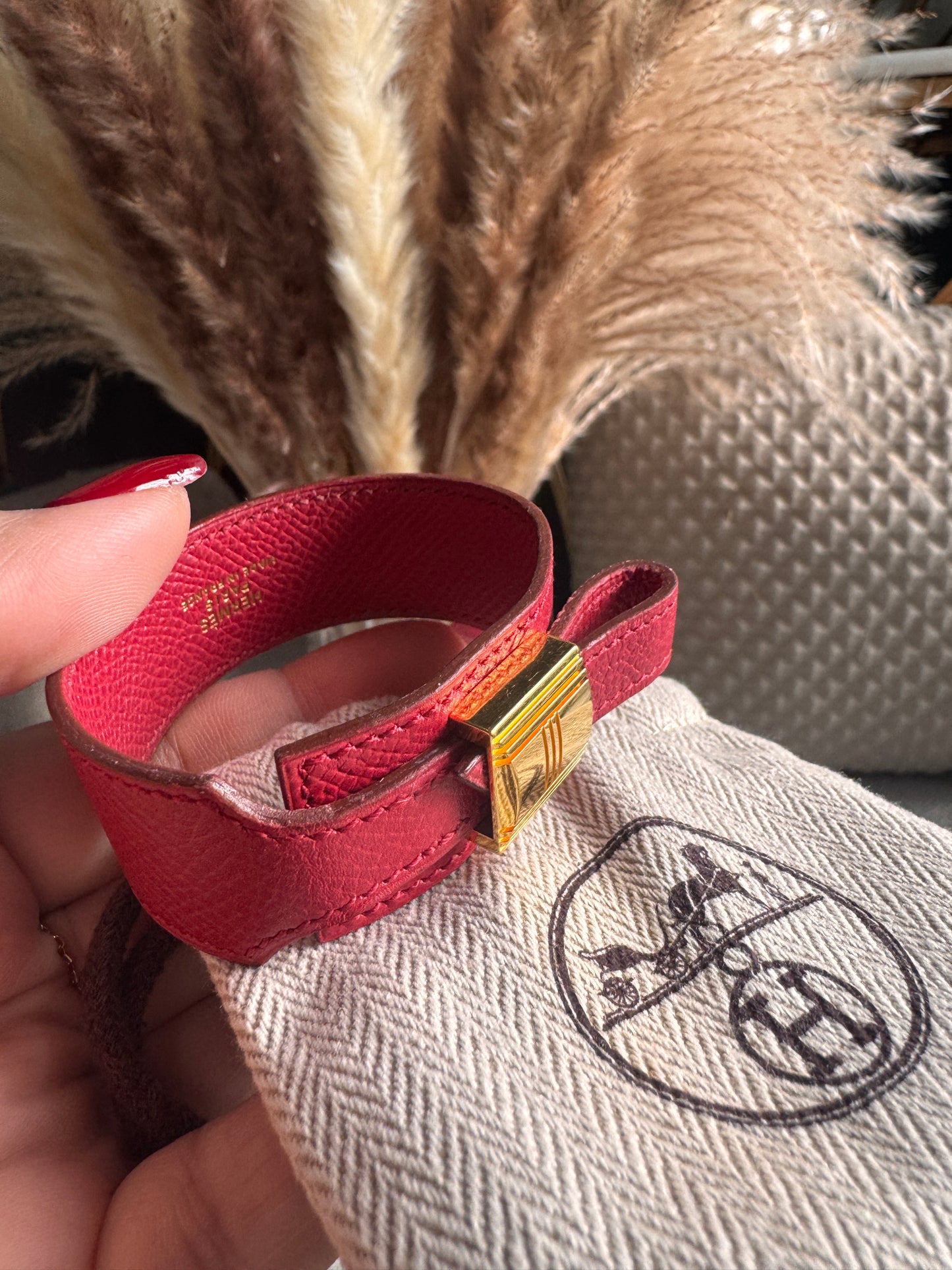 Hermès
Vintage Leather Artemis Wrap Bracelet
Est. Retail C$782