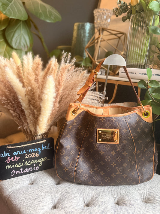 Louis Vuitton Galliera PM