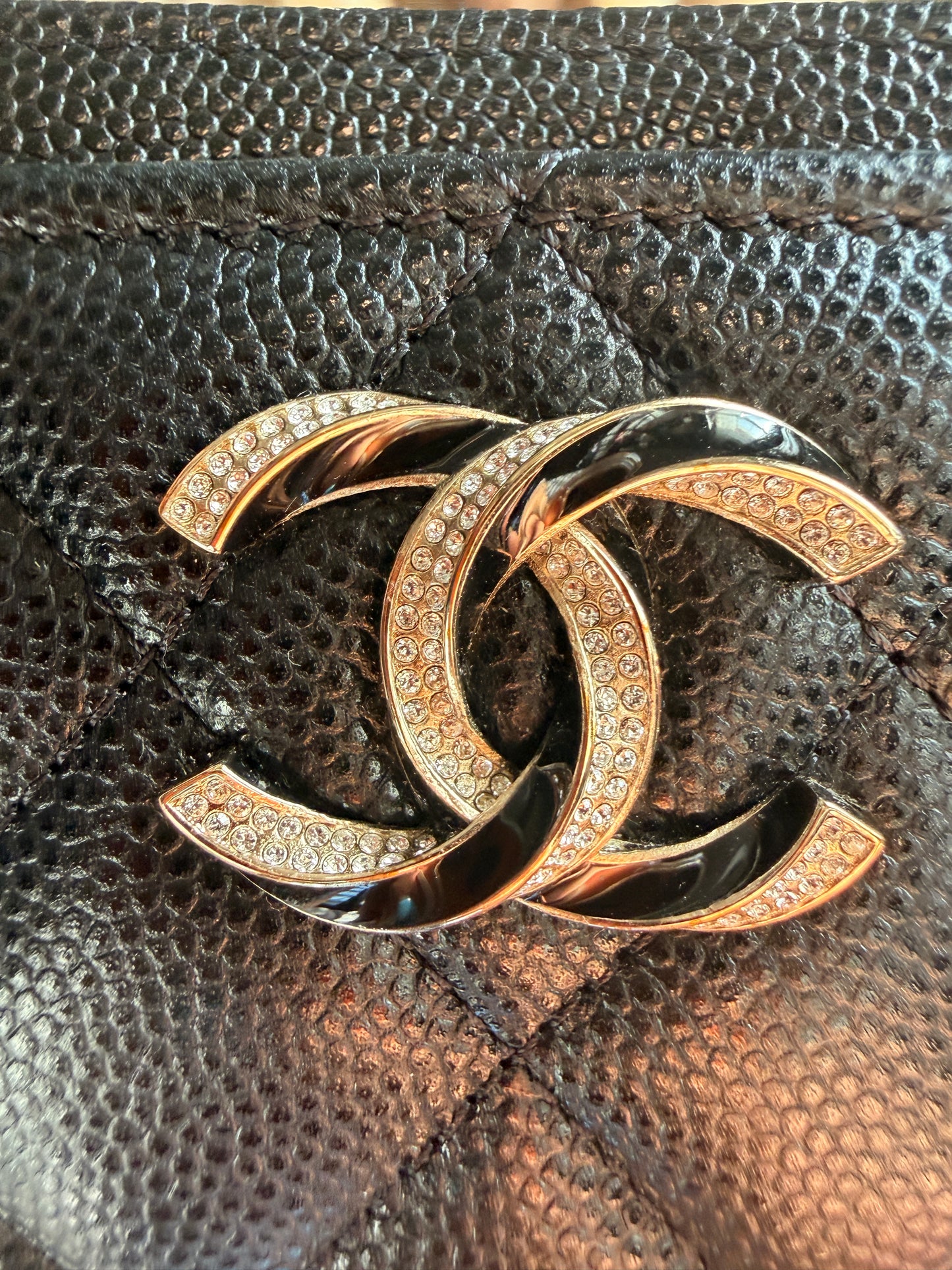 NEW 23S CHANEL Caviar Crystals Card Holder Black BIG Gold CC STRASS Wallet