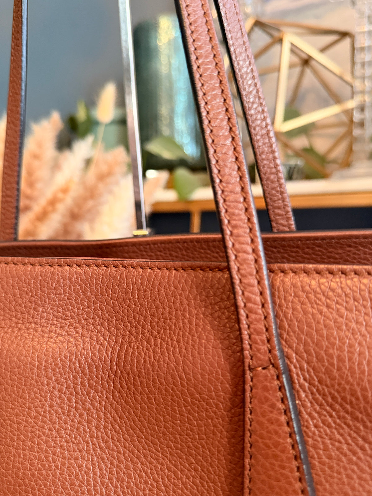 Gucci Leather Interlocking GG Tote