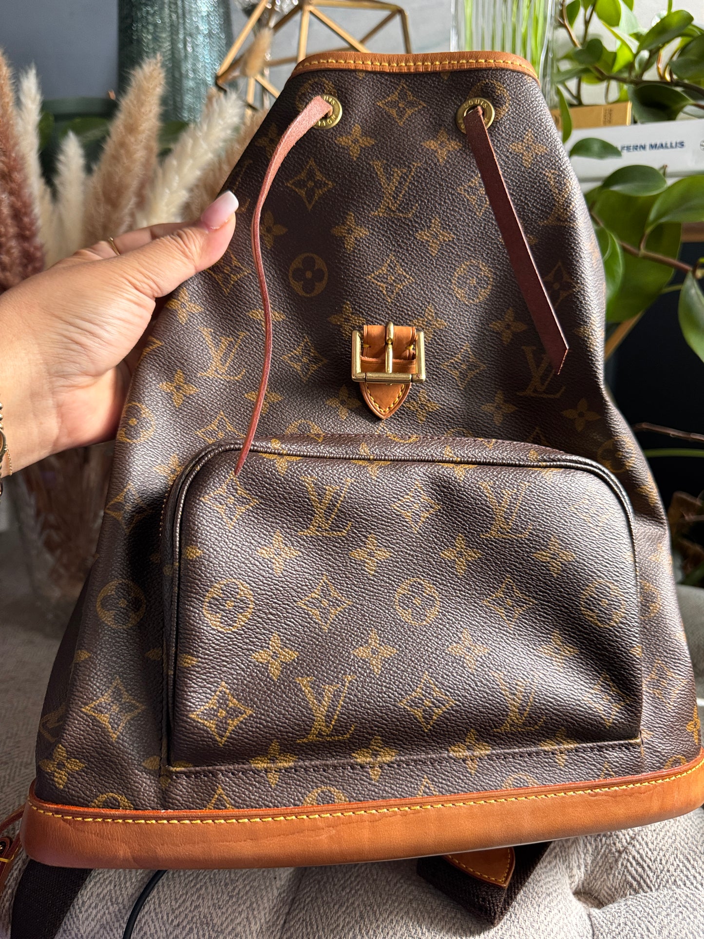 Louis Vuitton Vintage Montsouris GM