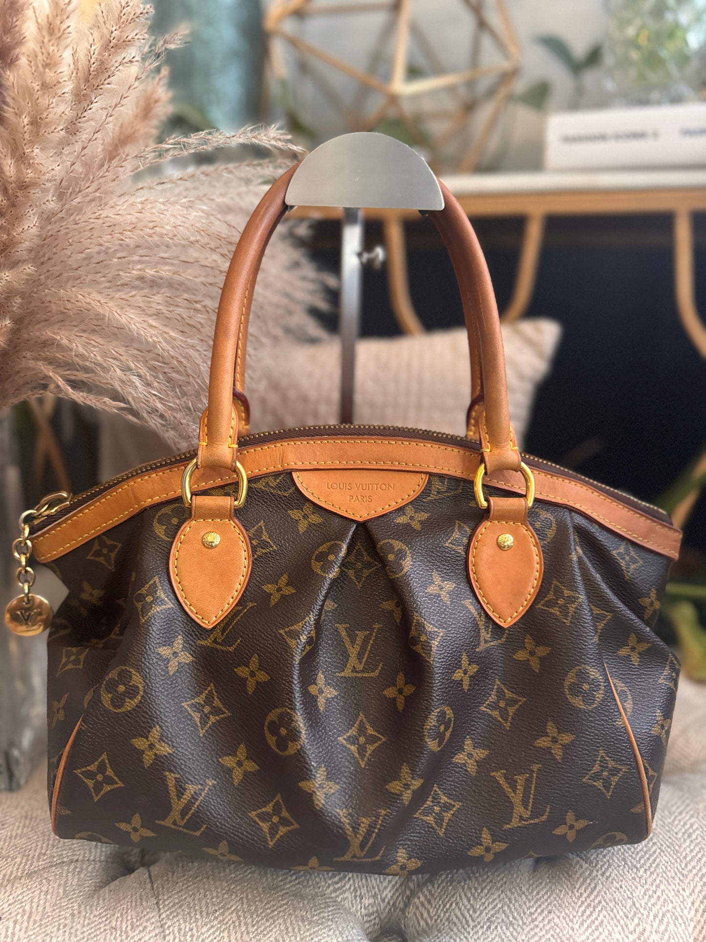 Louis Vuitton Vintage Tivoli PM