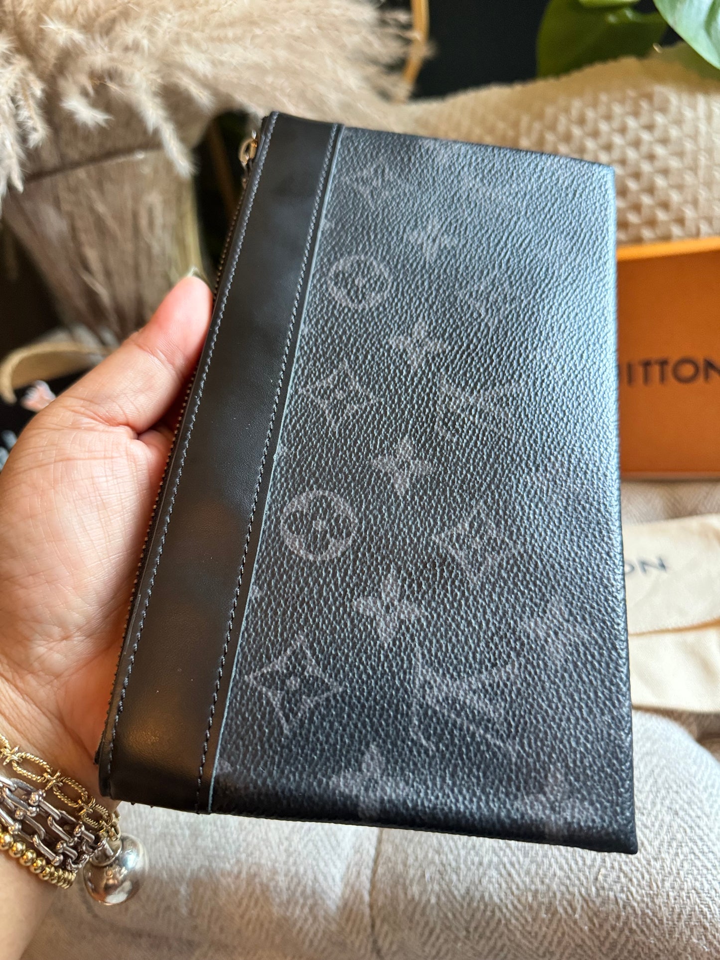 Louis Vuitton Discovery Pouch in Monogram Eclipse