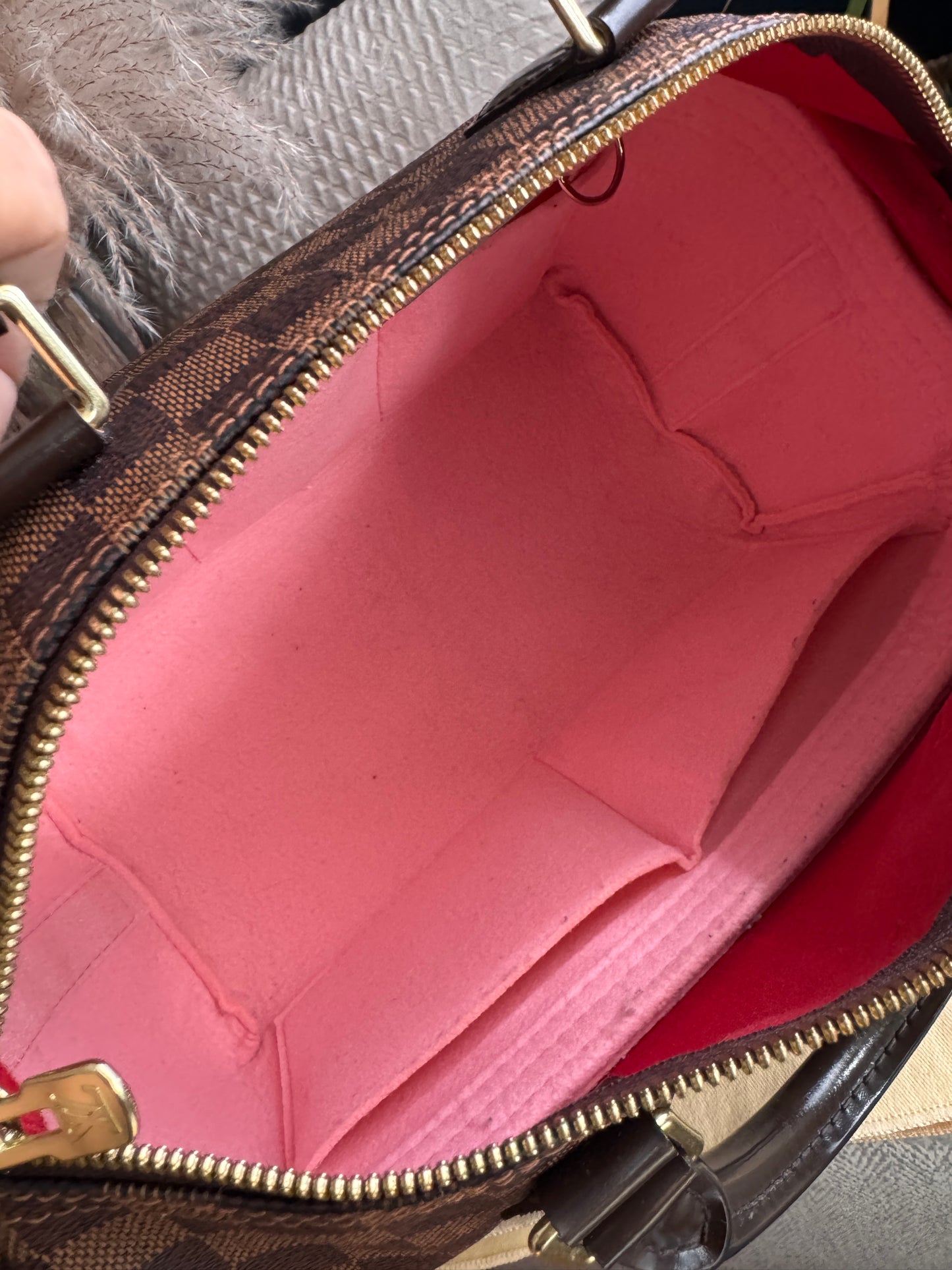Louis Vuitton Speedy Bandouliere 30 in Damier Ebene