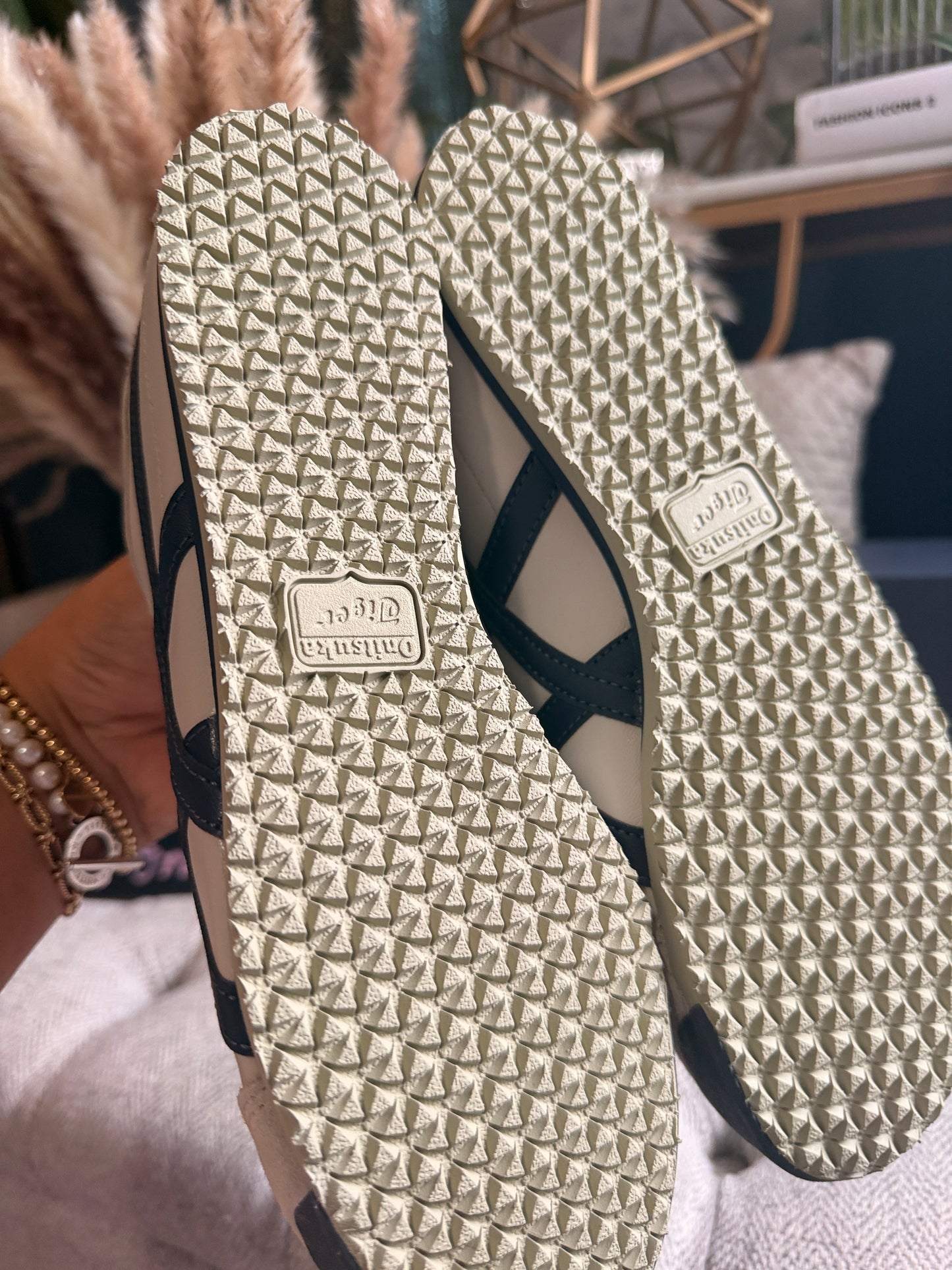 BRAND NEW Onitsuka Tiger Mexico 66 in size 39.5EU (8 Women, 6.5 Men)