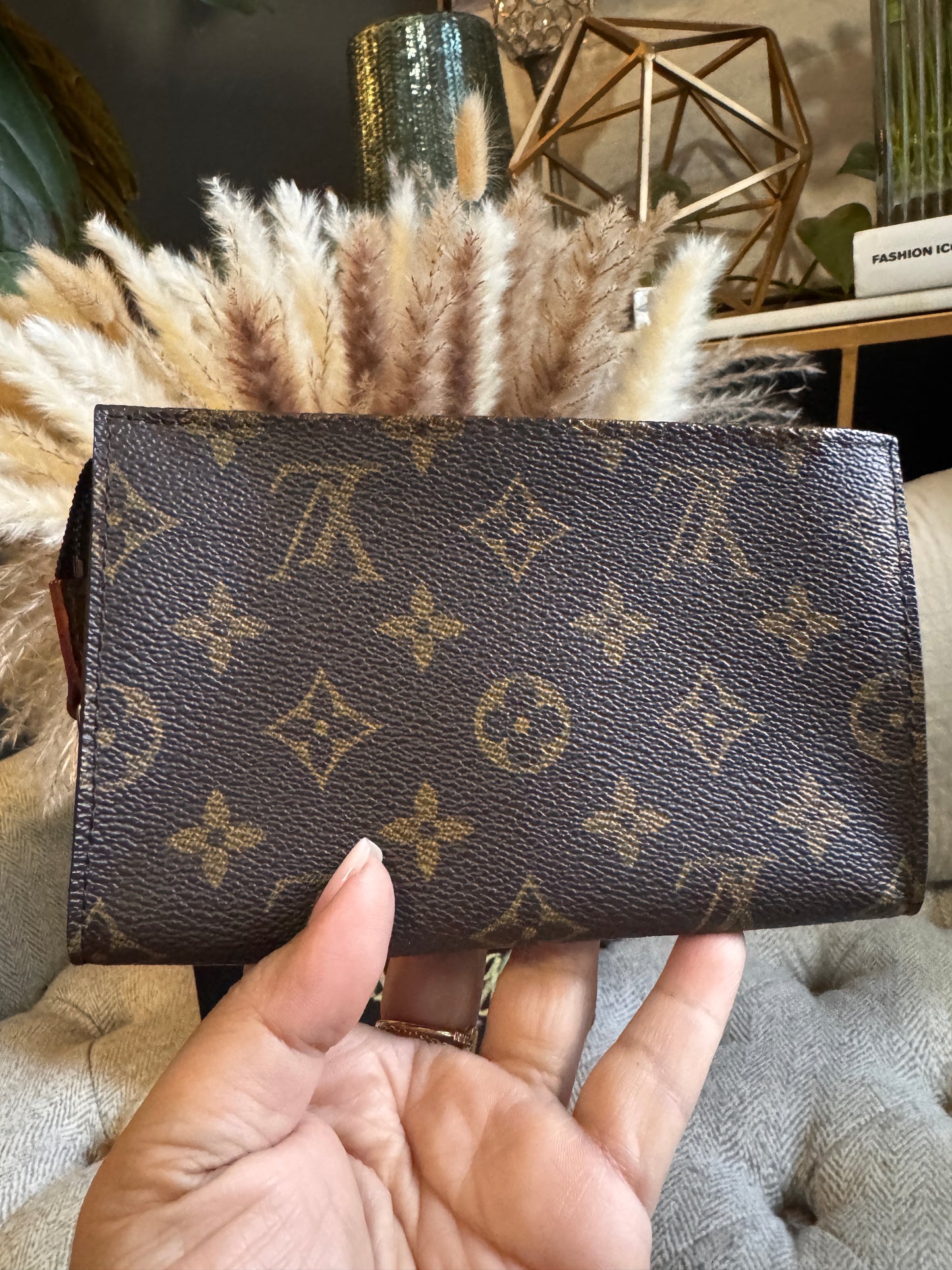 Louis Vuitton Vintage Bucket Pouch