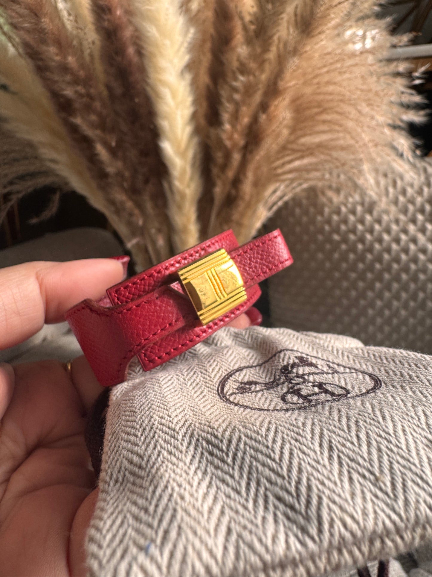 Hermès
Vintage Leather Artemis Wrap Bracelet
Est. Retail C$782