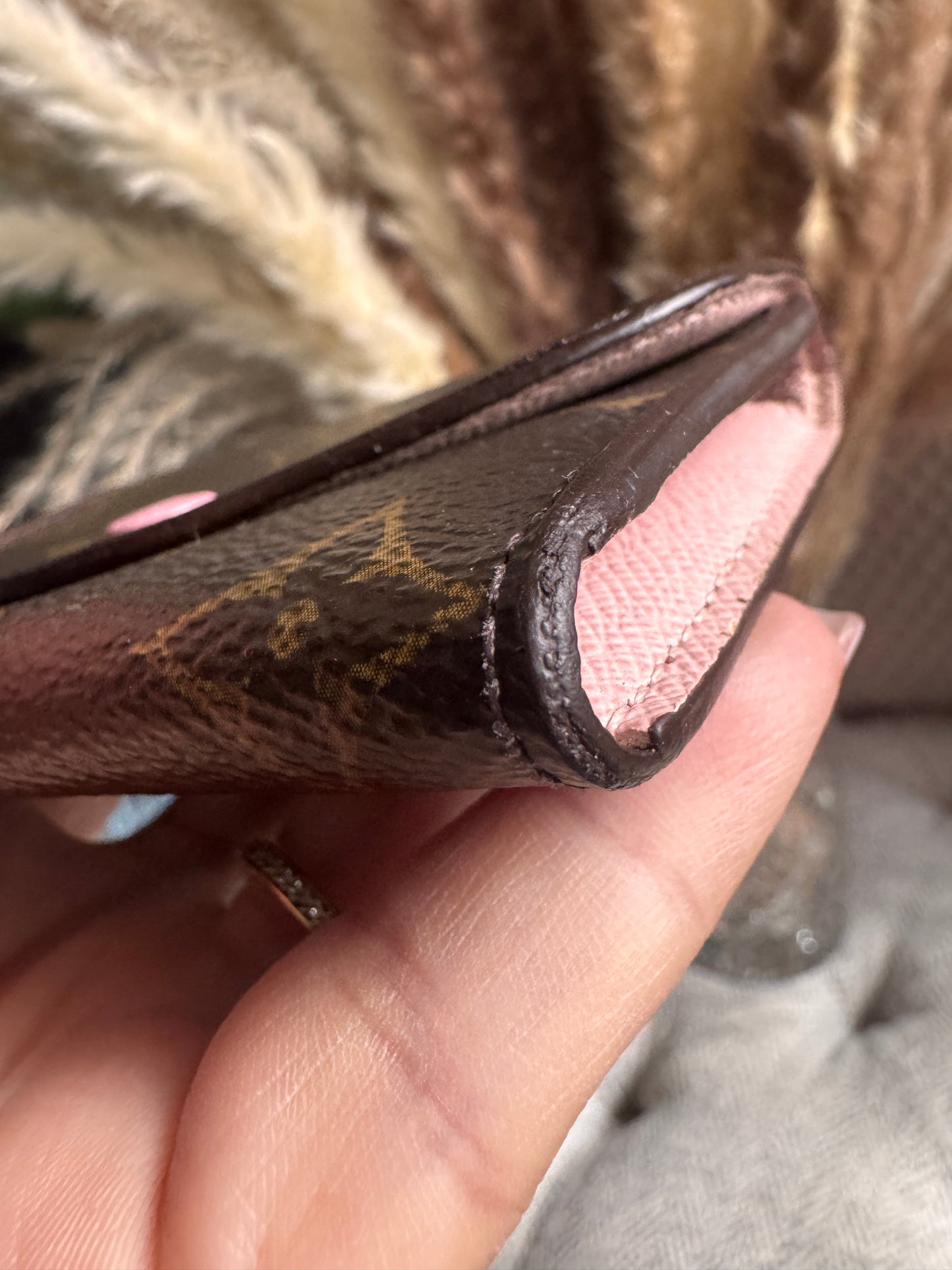 Louis Vuitton Rosalie Wallet in Rose Ballerine