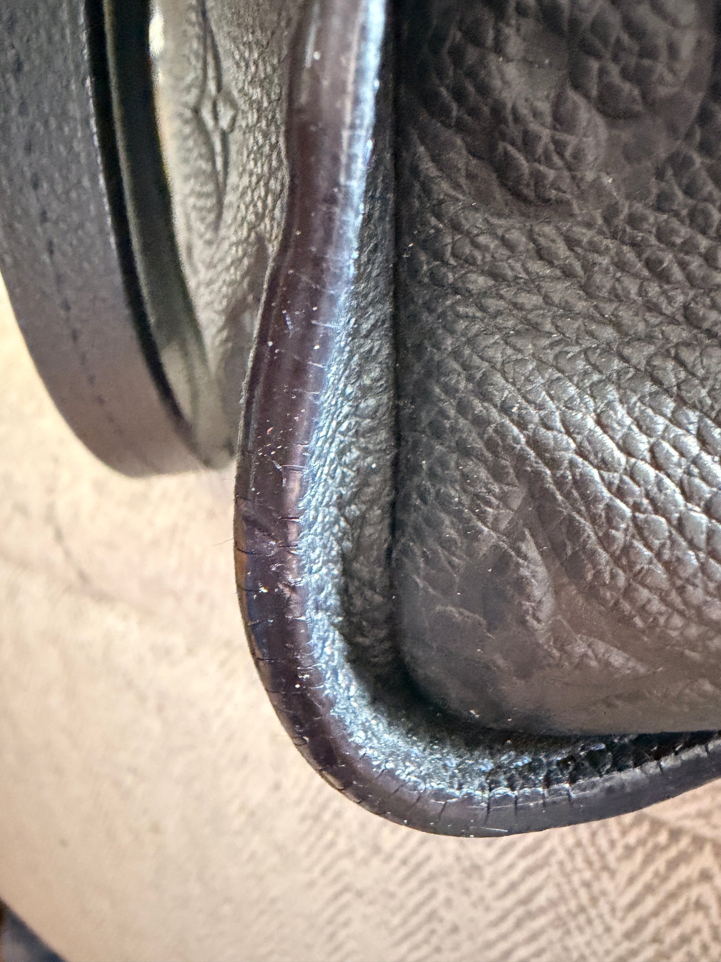 Louis Vuitton Lumineuse PM in Infini Empreinte