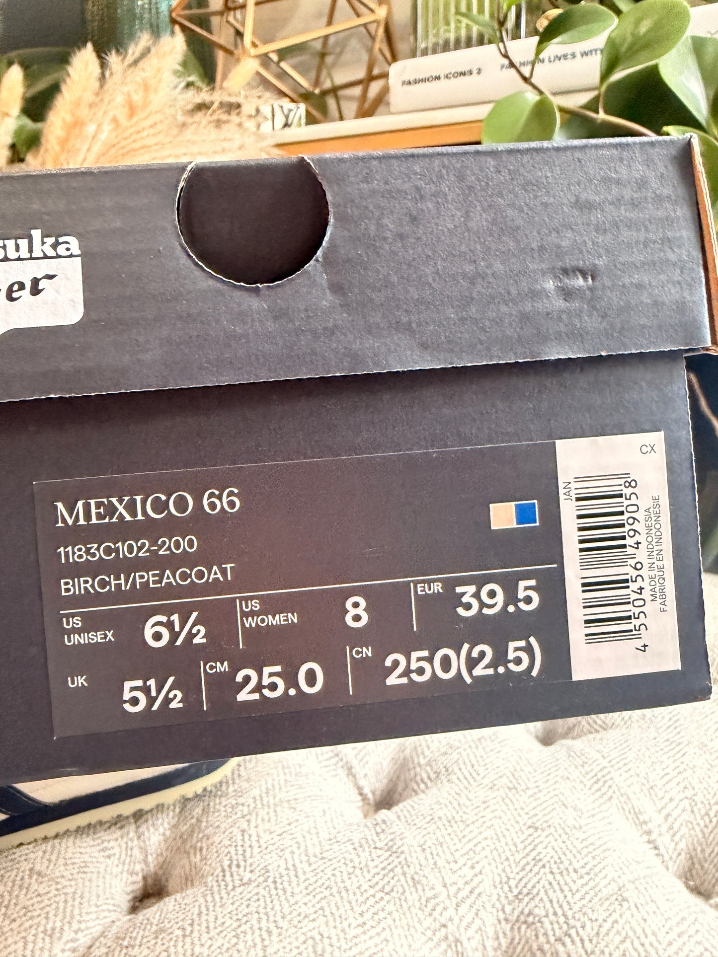 BRAND NEW Onitsuka Tiger Mexico 66 in size 39.5EU (8 Women, 6.5 Men)