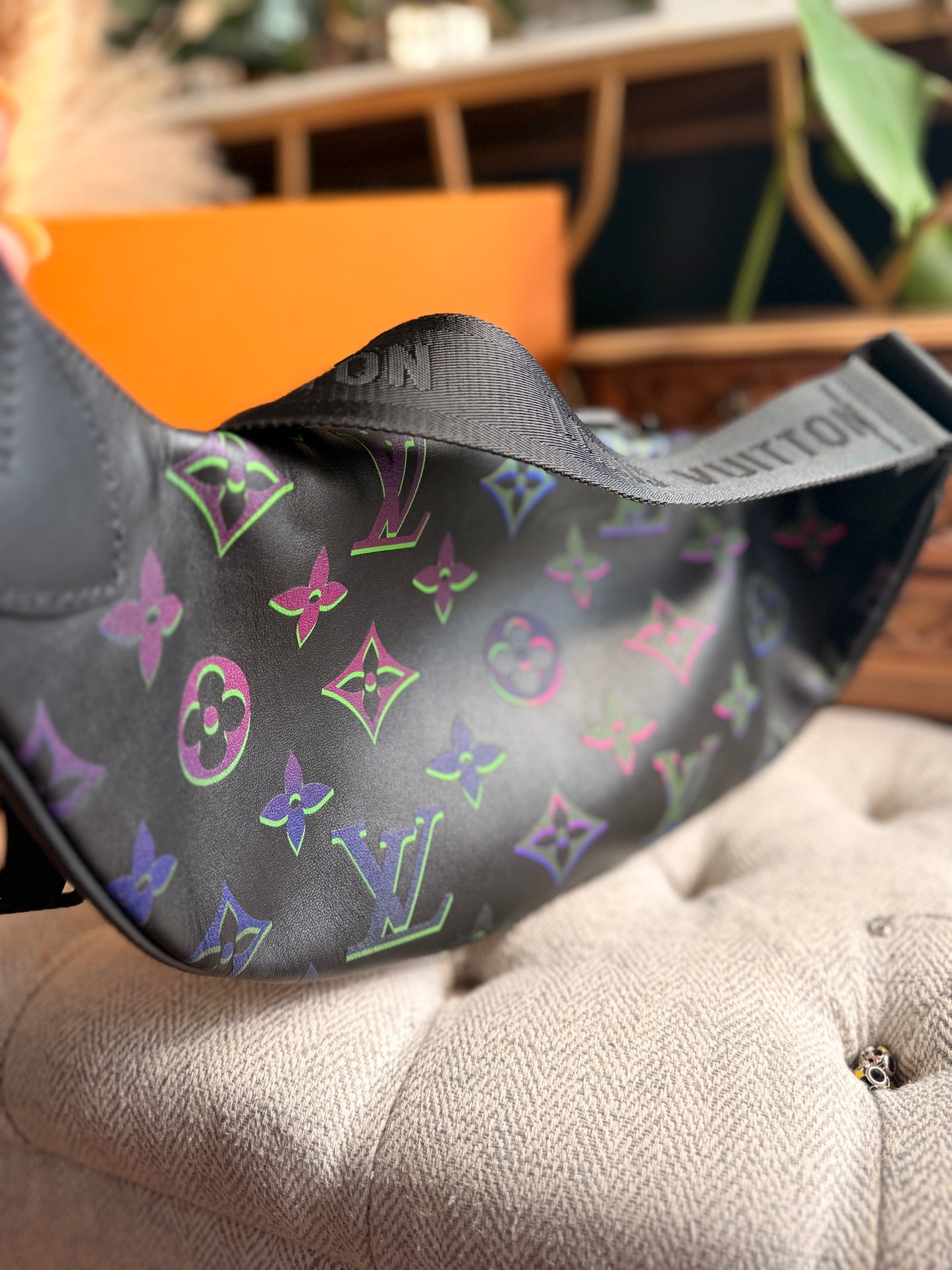 Louis Vuitton Calfskin Monogram Spotlight Comet Bumbag Black Borealis