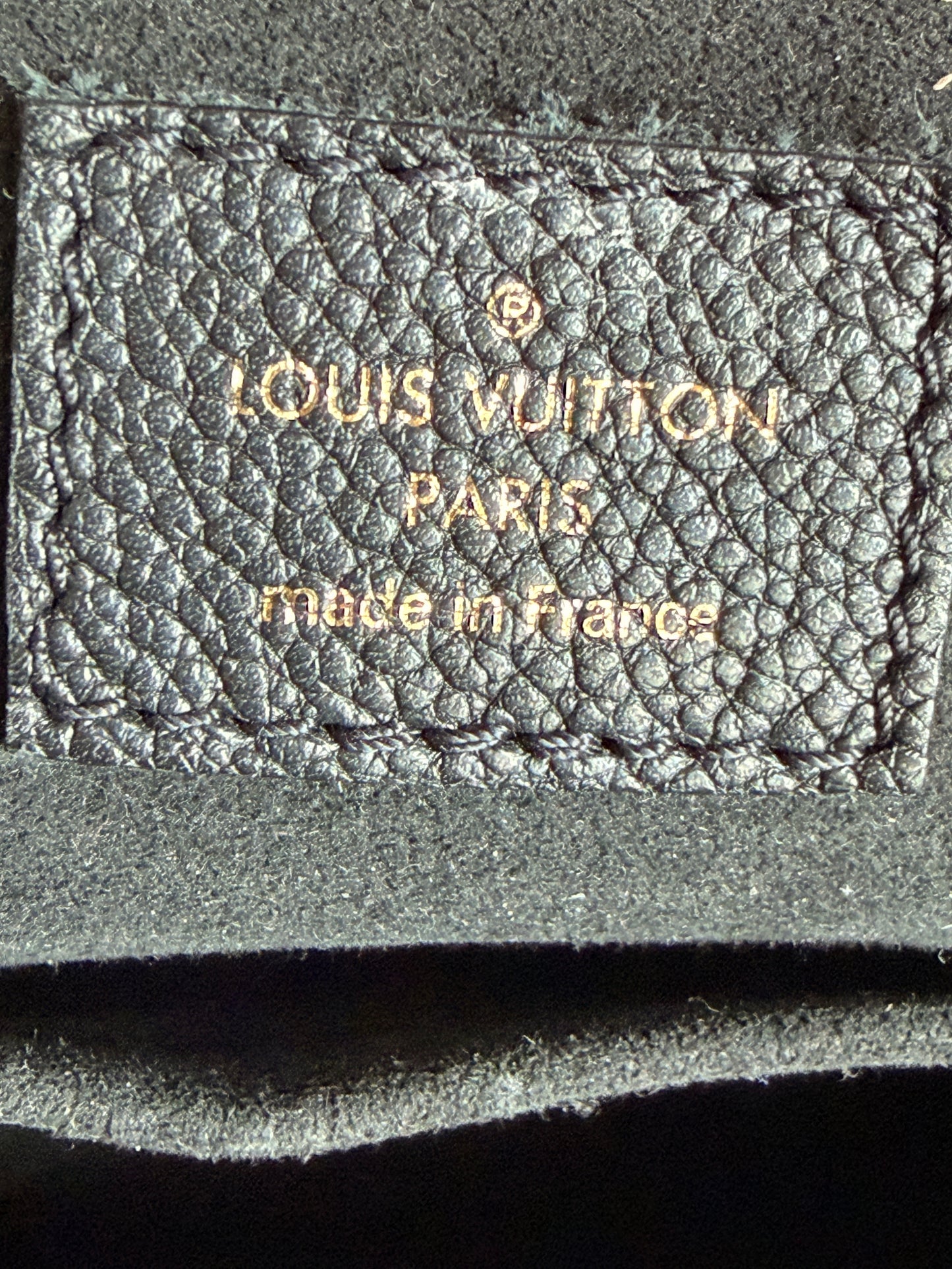 Louis Vuitton Boite Chapeau in Empreinte Noir