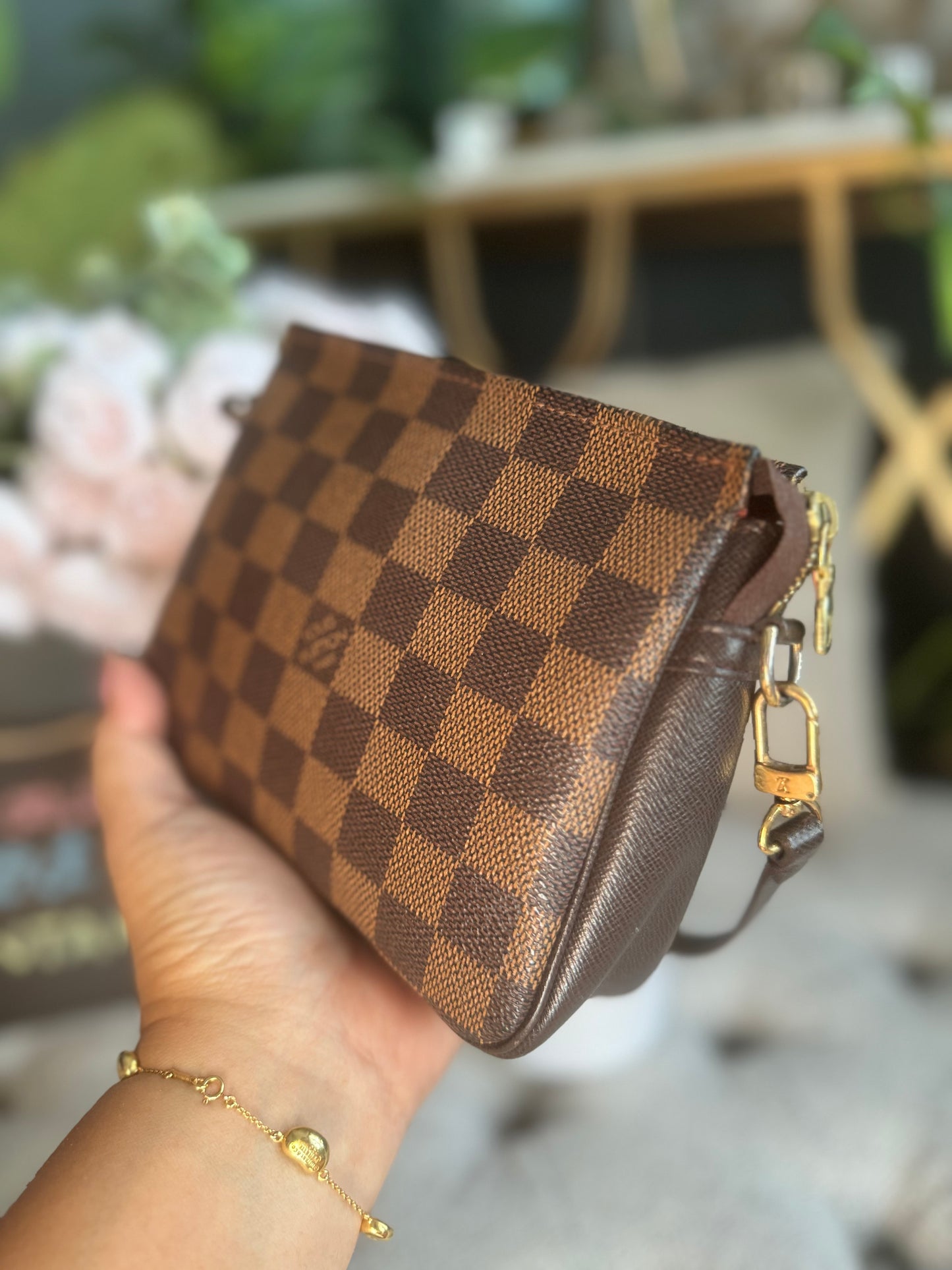 Louis Vuitton Trousse Pochette in Damier Ebene