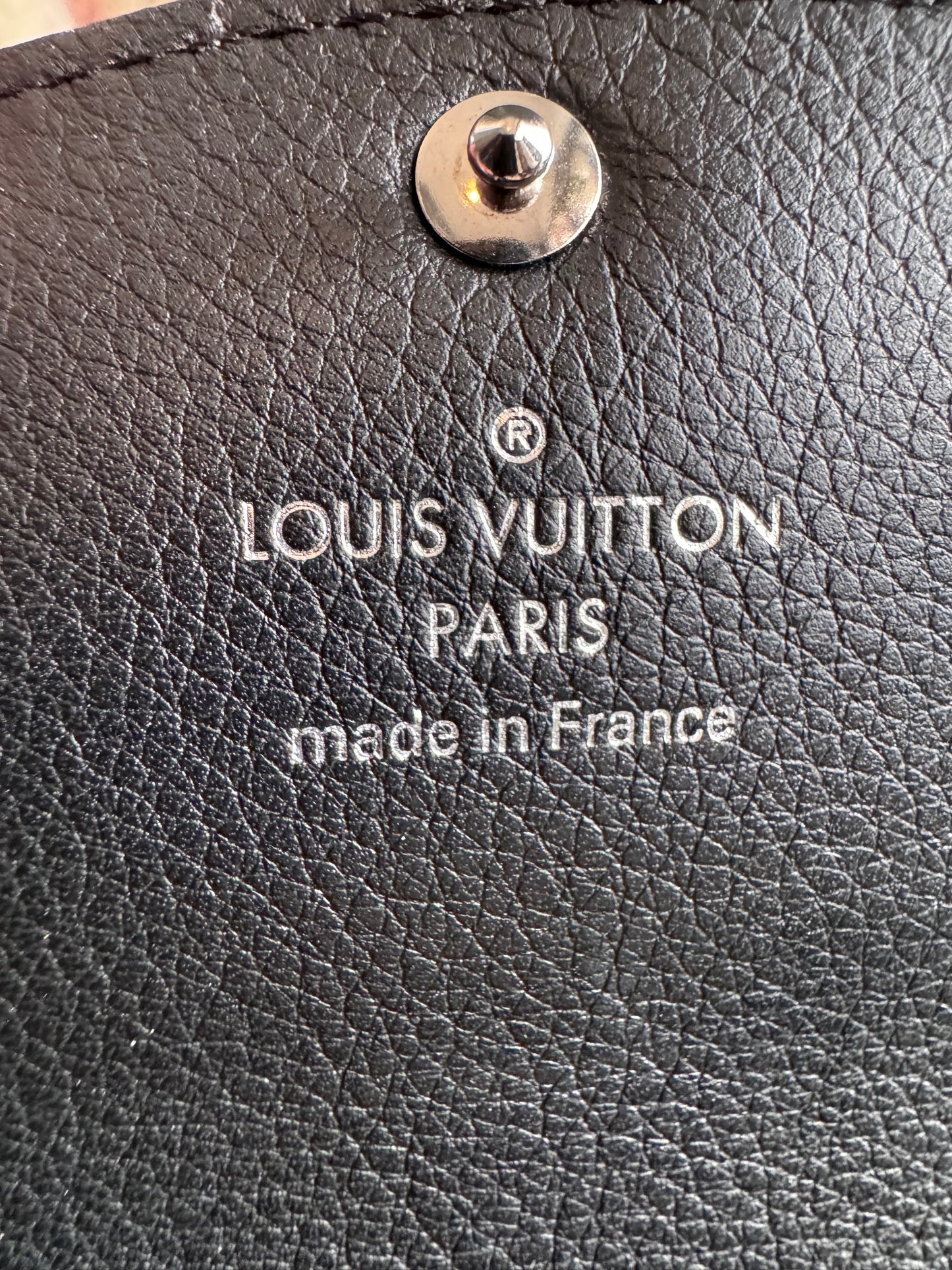 Louis Vuitton Anaé  Mahina wallet