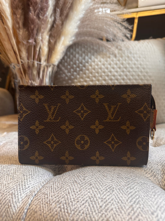 Louis Vuitton Vintage Bucket Pouch