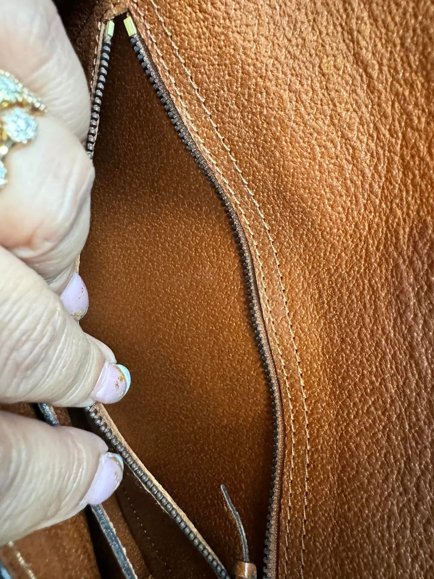 Louis Vuitton Vintage Chantilly GM