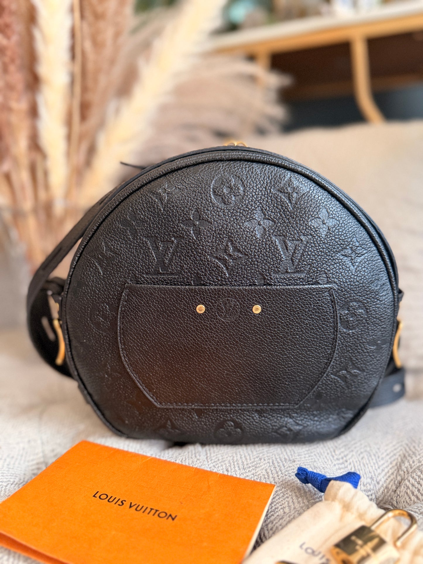 Louis Vuitton Boite Chapeau in Empreinte Noir
