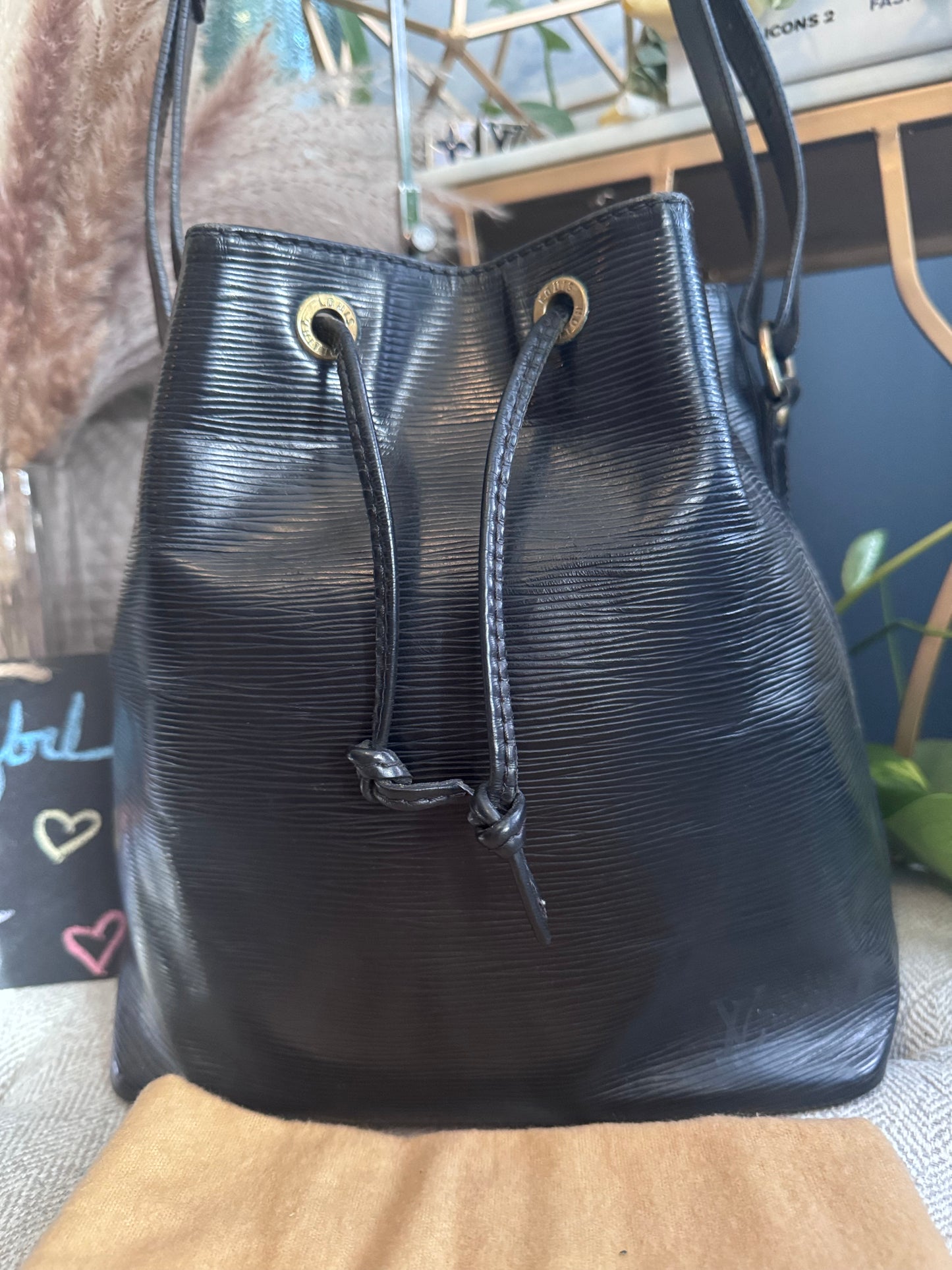 Louis Vuitton Petit Noe in Epi Black