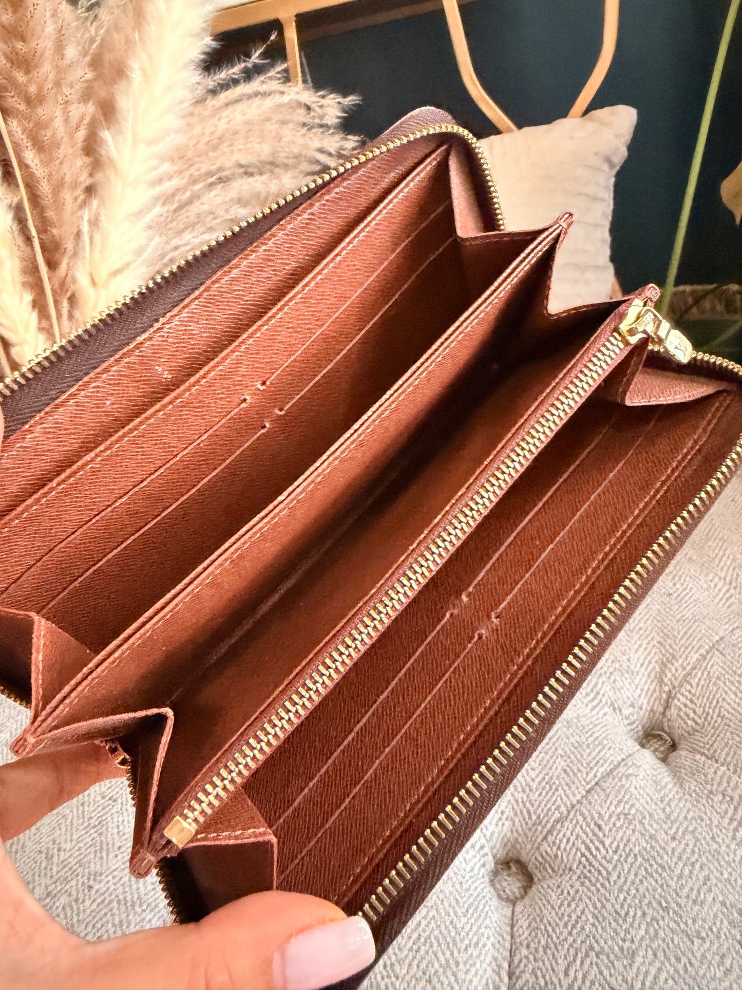 Louis Vuitton Zippy Wallet