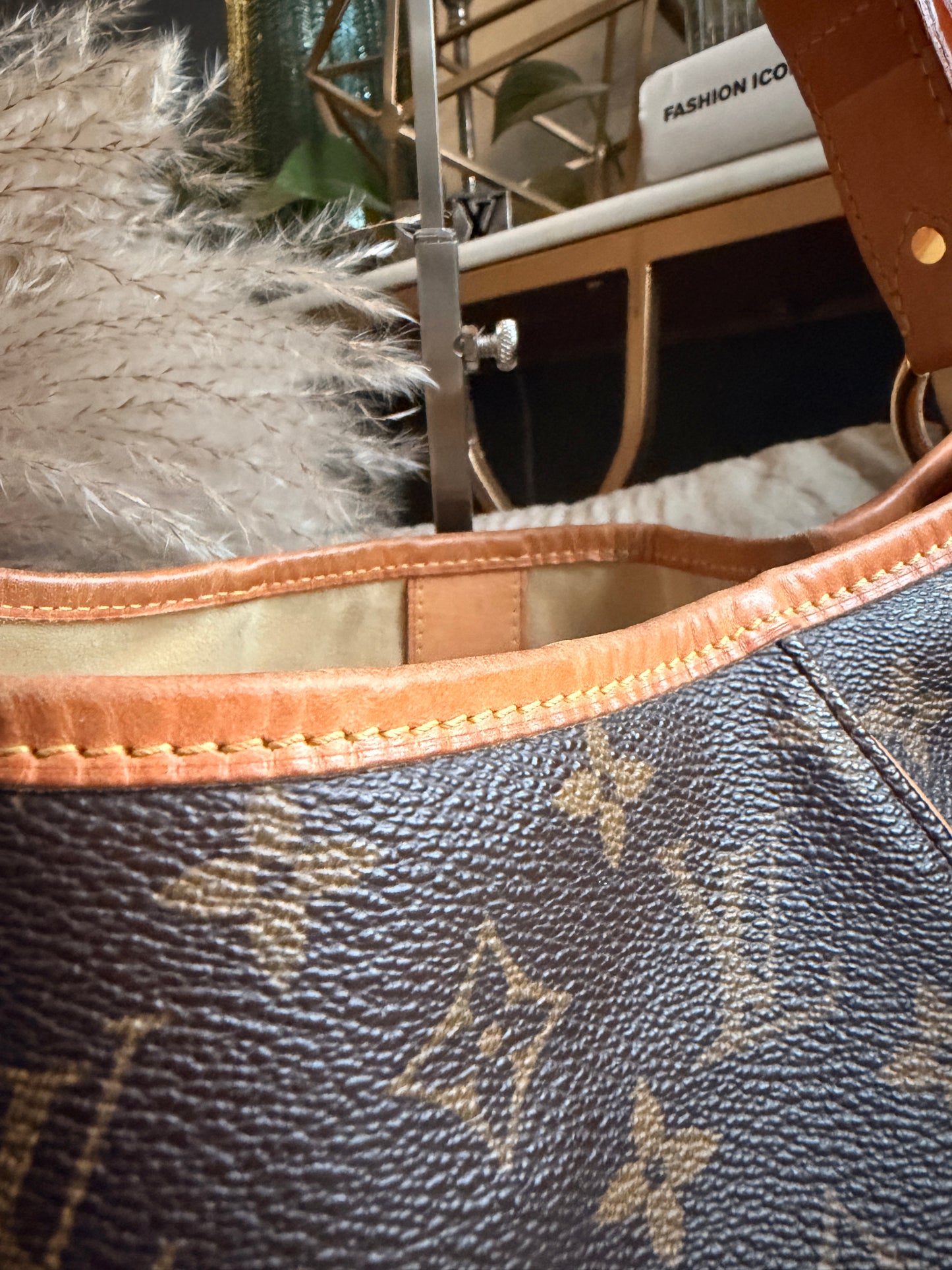 Louis Vuitton Galliera PM