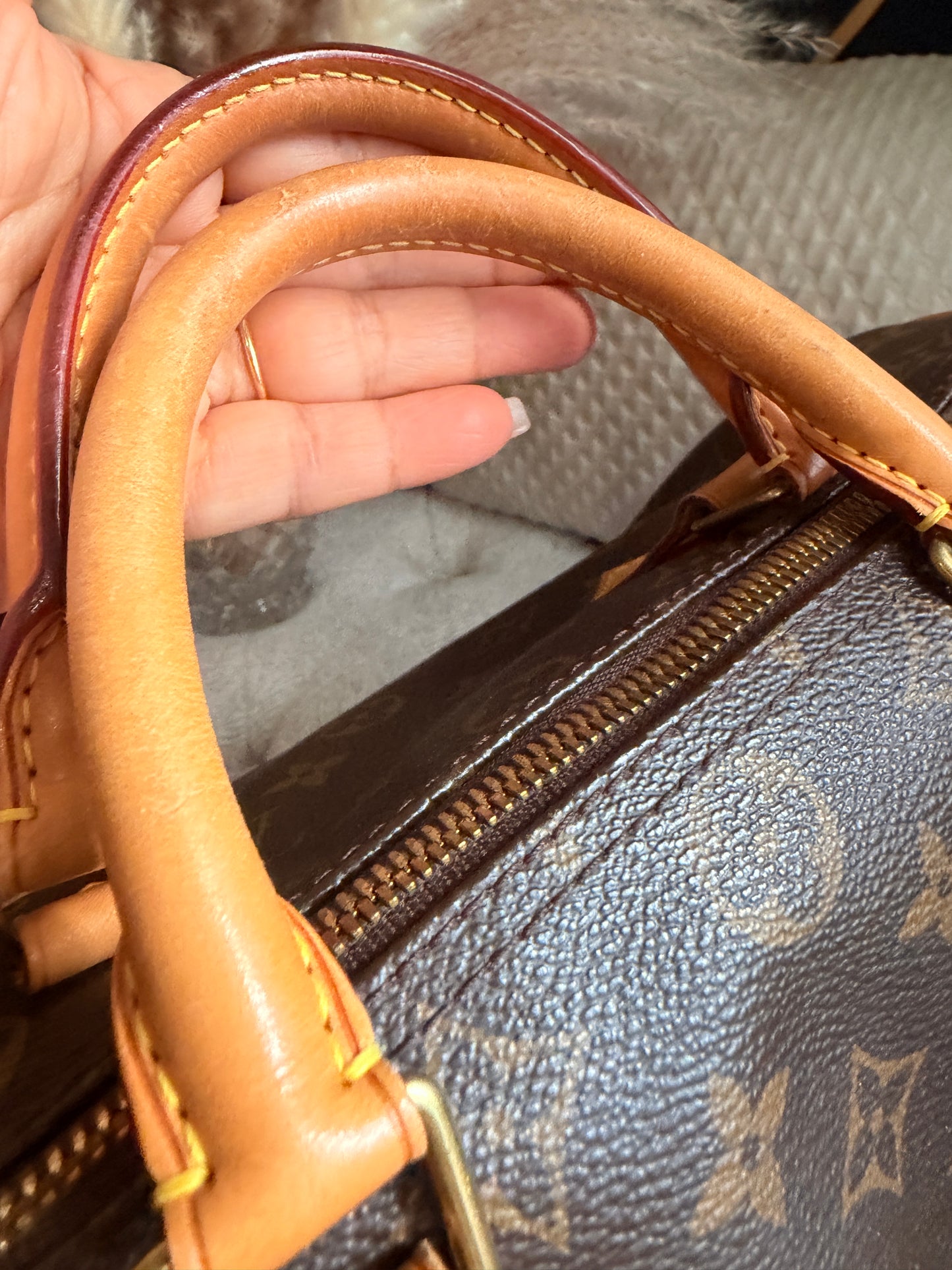 Louis Vuitton Speedy 30 Bandouliere in Monogram