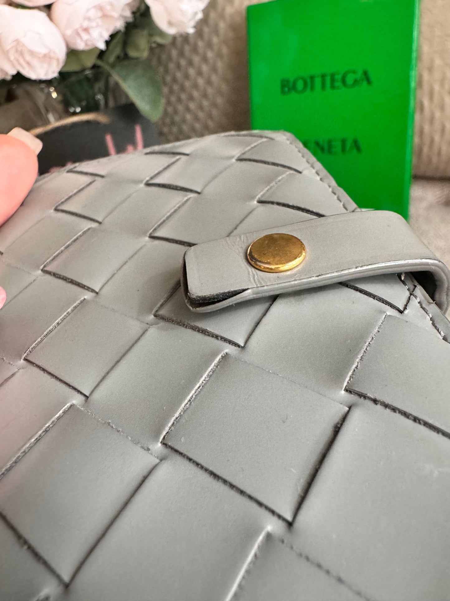 Bottega Veneta Intrecciato Midsized wallet