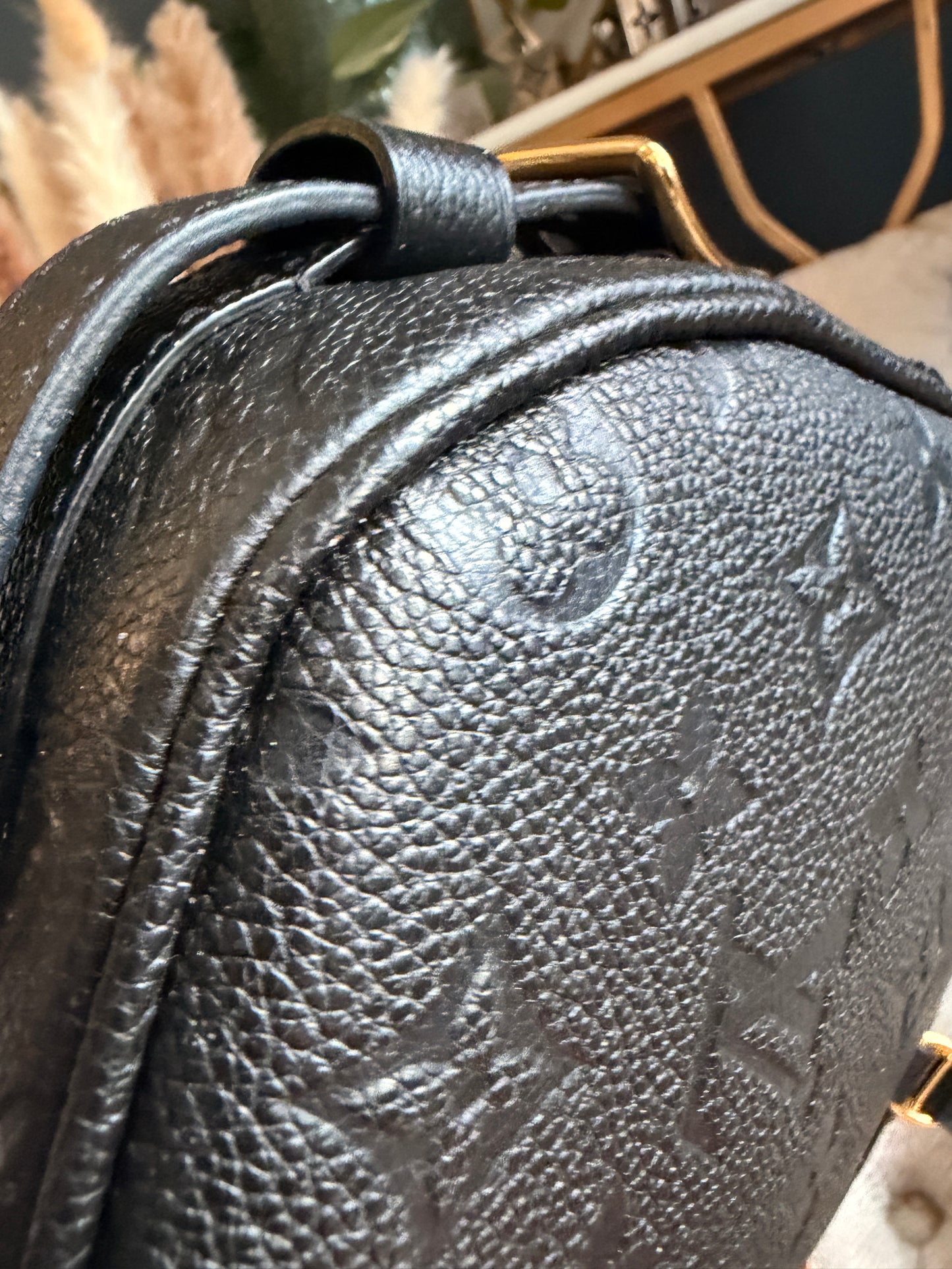 Louis Vuitton Boite Chapeau in Empreinte Noir