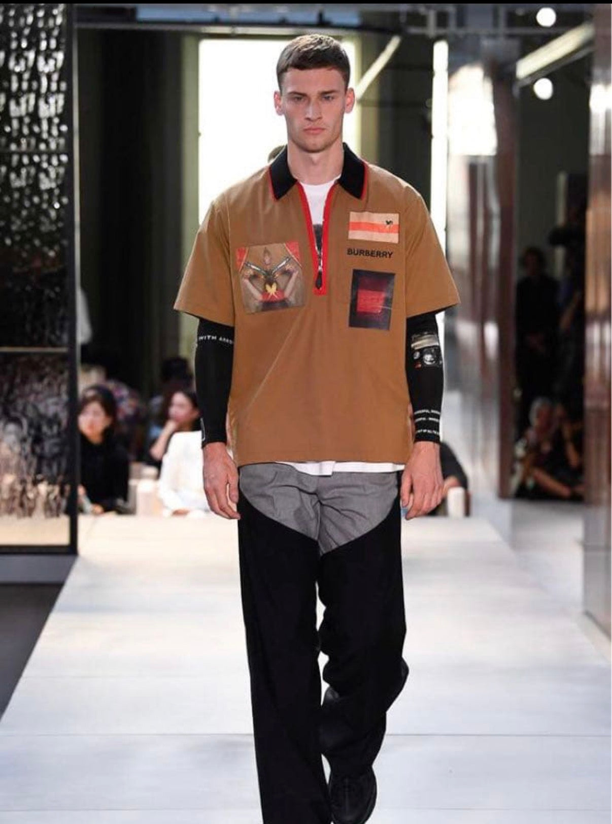 Burberry SS19 Runway Graphic Half-Zip Shirt – Riccardo Tisci Debut Collection – Men’s XS / Unisex